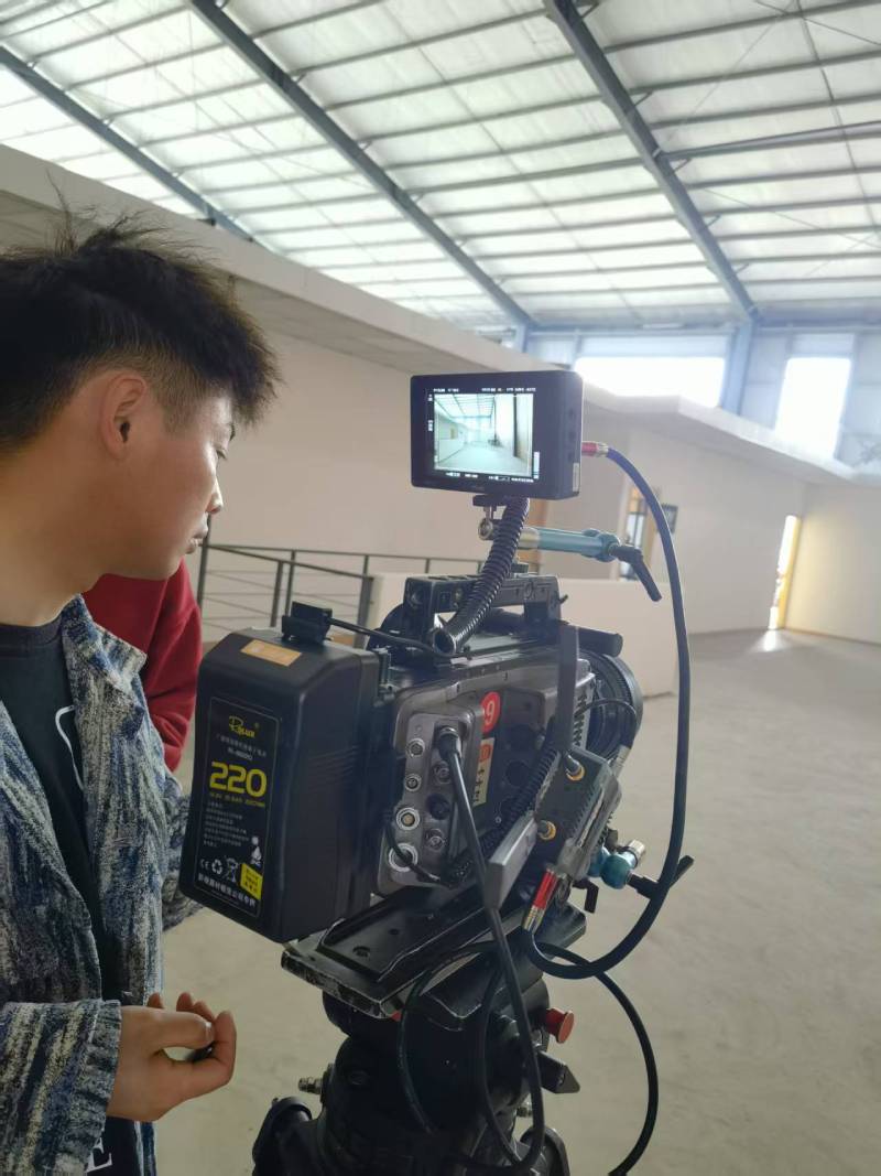 解锁青山湖区广告片拍摄：以创意镜头，解锁品牌商业价值新高度